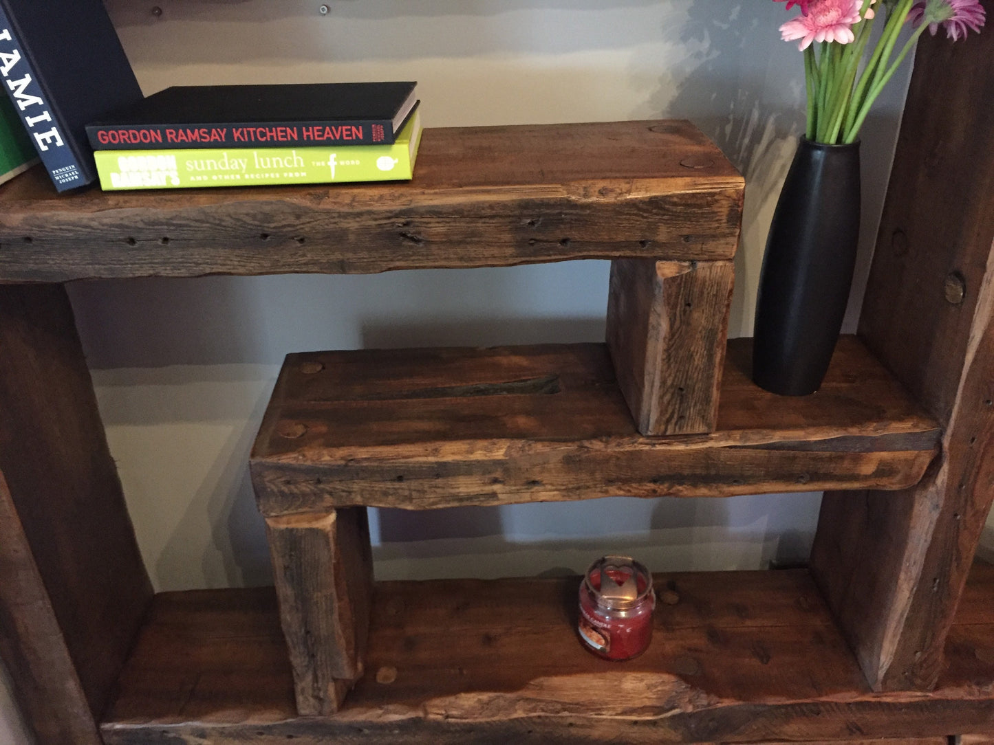 Chunky shelving unit