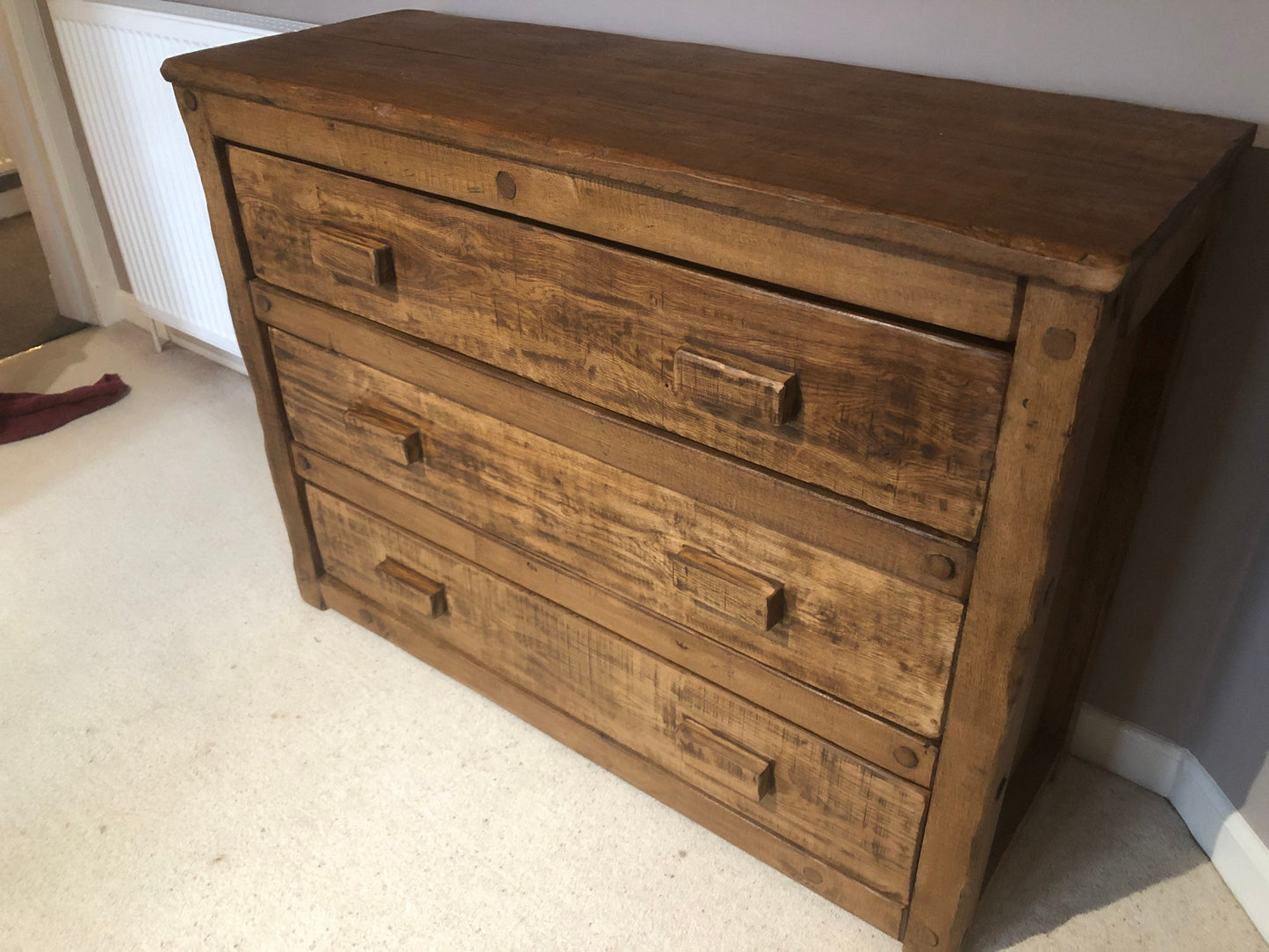 Chest of drawers