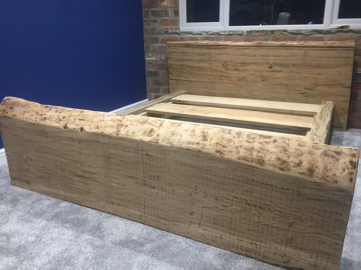 Wainy edge chunky bed made from French oak