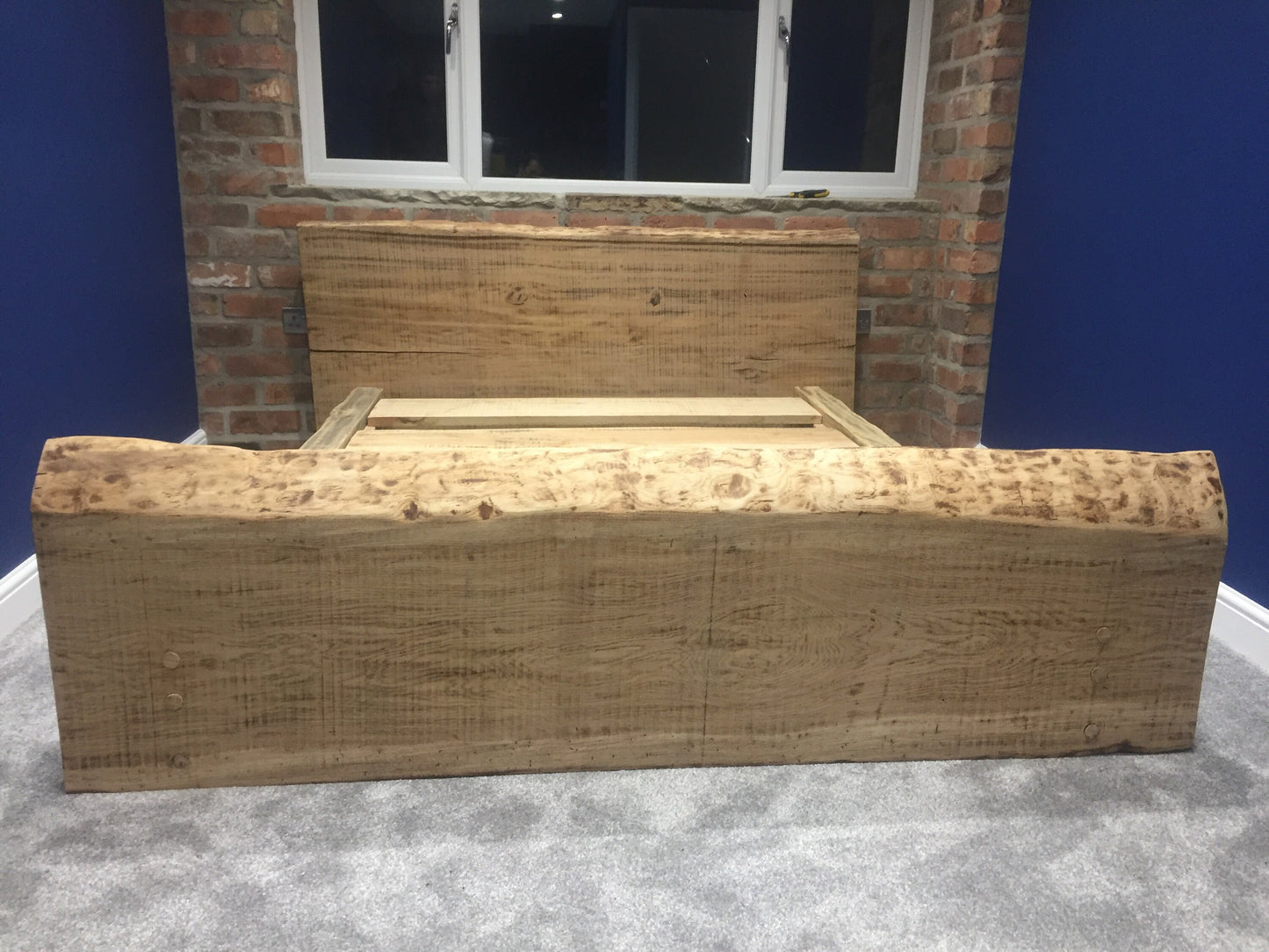 Wainy edge chunky bed made from French oak