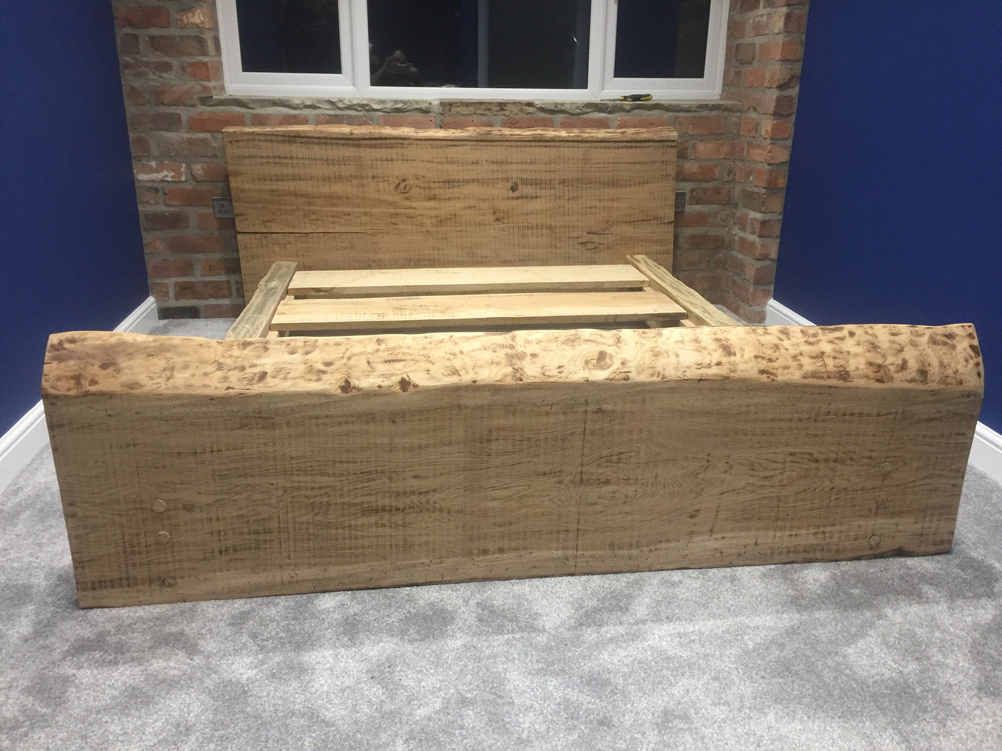 Wainy edge chunky bed made from French oak